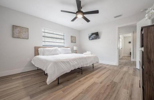 Newly Renovated | Minutes to Riverwalk & Beaches | Tampa Heights - Foto 75