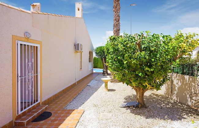 Modern Villa in Benijófar With Private Pool - Foto 32