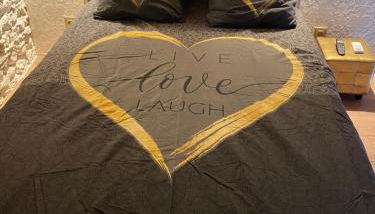 Suite royale avec en options jacuzzi, dîner aux chandelles et petit déjeuner - Photo 4