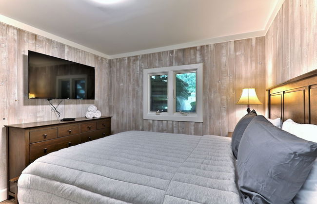 Breakaway House by Killington Vacation Rentals - Photo 4