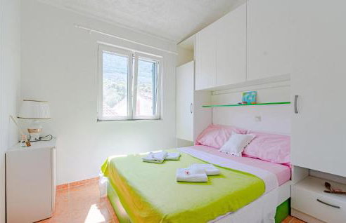 2 Bedroom Stunning Apartment In Osobljava - Foto 6