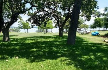 Waterfront Lake Buchanan! - Foto 22