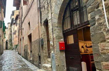 Natural RED Passion in Perugia Downtown - Photo 36