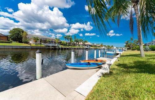 Villa Hibiscus-Waterfront-Free Heated Pool-Dock-Bikes-Other Amenities - Photo 59