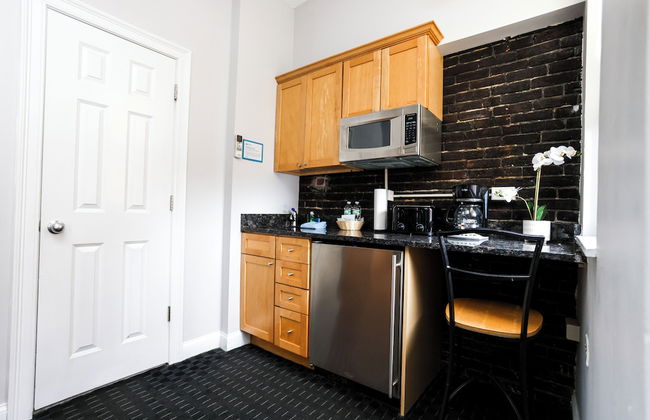 Maverick Suites at 400 Columbus Ave - Foto 57