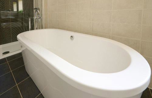 Spacious 7BR Home, Families & Contractors, Hot Tub - Foto 46