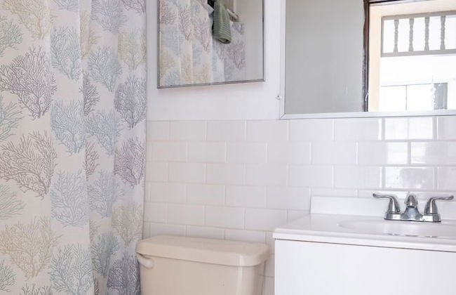 Maria Beach 1BDR Oceanfront Pool Parking - Photo 22