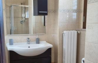 Modern 1st floor apartment with balcony - Casa Berto - Foto 13