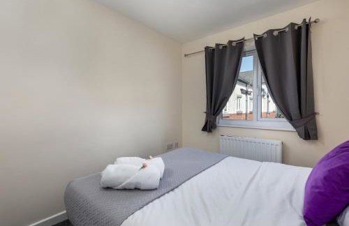 Spacious Luxurious Serviced Accommodation 6 - Photo 11