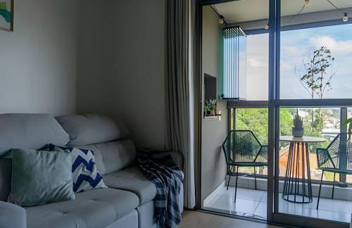 Perto do Barigui • Varanda c/ Churrasqueira - Foto 3