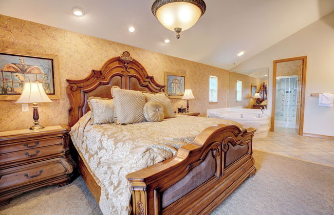 Grand Crowne Resort - Photo 12