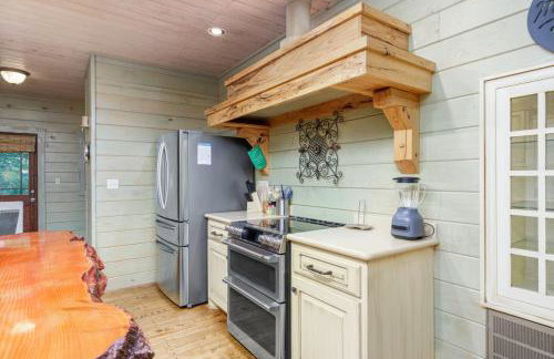 The Wagon Wheel Cabin Hot Tub Sleeps 10 Spacious - Foto 11