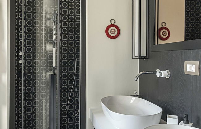 Green and Blue Villa by Wonderful Italy - Photo 43