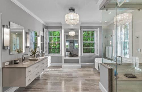 Luxury Princeton Estate Pool, Hot Tub, Sleeps 20 - Photo 27