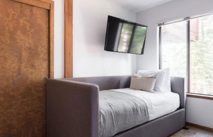 Wolfe by AvantStay | 5mins NorthStar! Fireplace, 2 Private Decks! - Foto 38