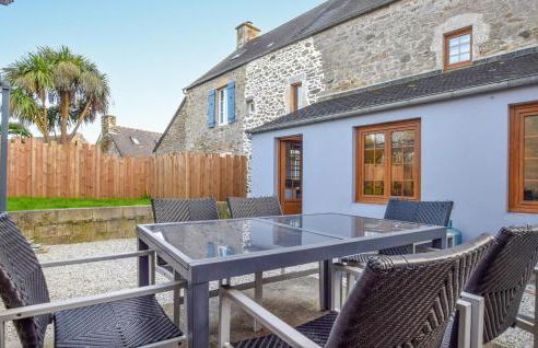 Nice Home In Quettehou With Kitchen - Foto 2