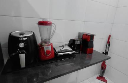 Casa com piscina, ar condicionado, churrasqueira, estacionamento, pet friendly - Foto 4