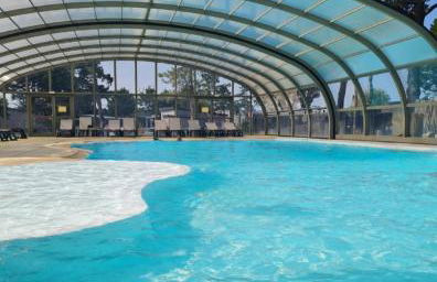 Cottage pour 6 personnes avec piscine couverte et chauffée à 300 m de la mer avec Wi-Fi et climatisé , 3 chambres - Foto 1