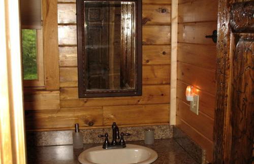 Rustic Log Cabin For a Group Getaway near Lake Cumberland in Kentucky - Foto 14