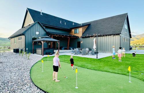 Sport Court! Hot Tub! Putting Green! Bunk Room! - Foto 1