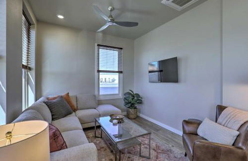 Stylish San Marcos Apt in the Heart of Dwtn! - Photo 4