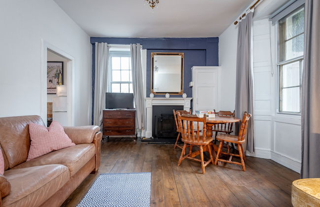 The Doctors Hoose Street Parking - Foto 19