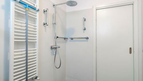 COSTA DEL SOLE barrier free apartment - Regarda Travel - Foto 2