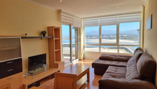 Dúplex en 1ª línea de playa - Foto 2