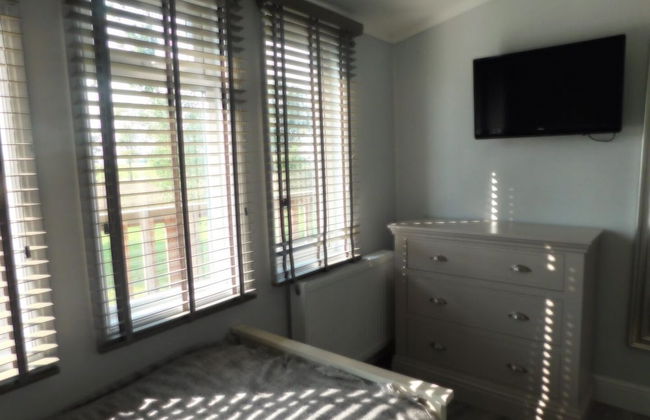 Spacious 2-bed Lodge in Bury Saint Edmunds - Foto 4