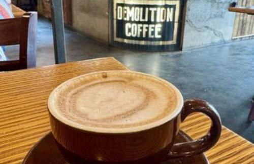 Fenced Yard, Swing Set Pawfect for Family and Dogs! - Foto 56