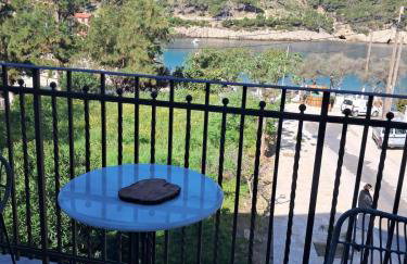 Asos Beachfront Apartment, Center village, 20m Beach - near Myrtos - Fiskardo - Foto 1