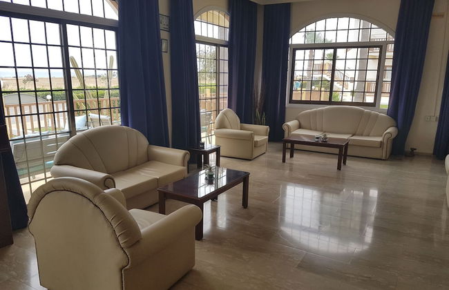 Cosmelenia Hotel Apartments - Foto 2