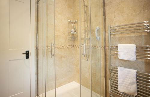 Downclose Piggeries - Photo 13