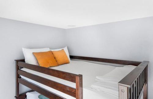 2BR-2 mins to Ocean-Sleeps 8-Pets - Photo 68