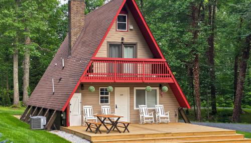 Hot Tub, Fire Pit and Patio A-Frame Stafford Cabin - Foto 2