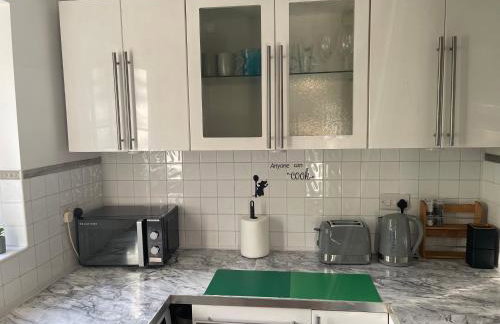 Cosy Flat behind a CreekBeach in Grays - Foto 41