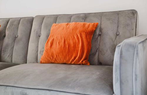 Modern and Comfortable Home away from Home - Photo 33