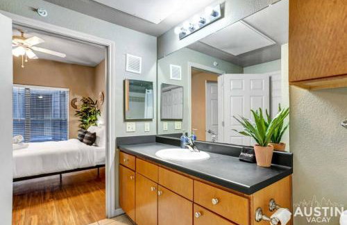 Spectacular Location West Campus Apt for 8 plus Loft - Foto 18