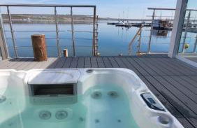 Seehaus Pippa mit Sauna and Whirlpool direkt am See - Foto 2