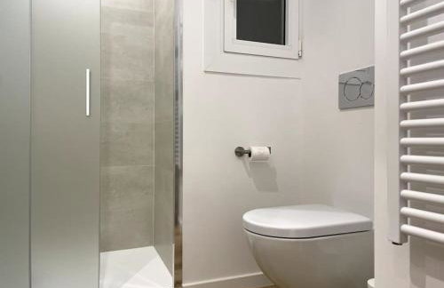 Apartamento nuevo céntrico frente al mar en Palamós - Foto 19