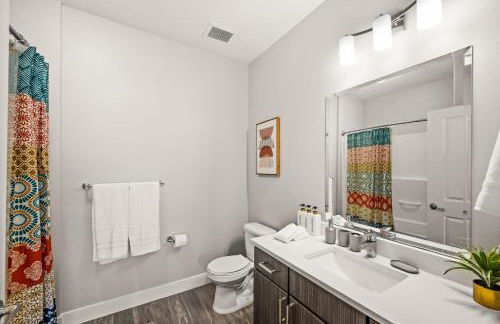 Serene Space with Easy City Access - Foto 41