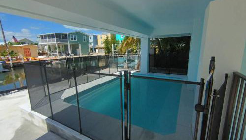 Oceanview Luxury Retreat 12 Guest 6 Beds Pool&Dock - Foto 3