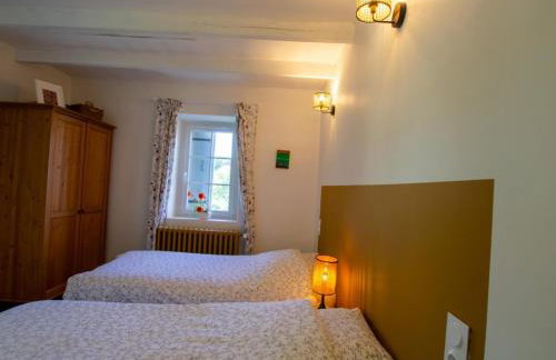 Maison avec Piscine Privée et Wifi en Dordogne - FR-1-616-501 - Foto 11