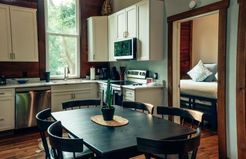 Corton Lodge on the Elk River - Riverview Suite - Foto 15