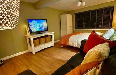 The Room Next Door- Boutique room in the Cotswolds - Foto 2