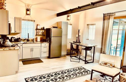 Santa Fe Modern FARMHOUSE 1 ACRE PRIVATE RD SOAKING ROOM 3 min Canyon rd - Foto 19