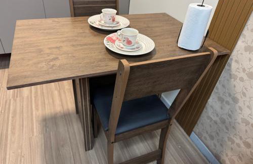 Studio com quarto e banheiro em frente ao Parque do Lago Acomoda até 2 pessoas 1 cama - Foto 7