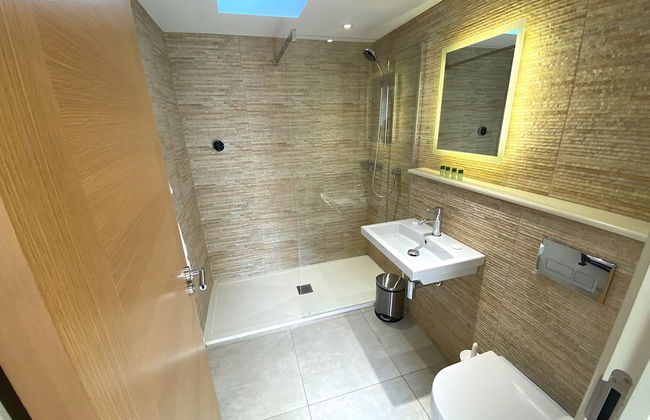 Railway Apartments - Photo 45