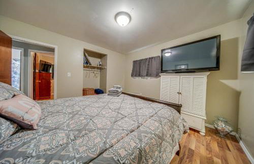 Ashtabula Home Rental - 2 Mi to Lake Erie, Beaches - Foto 12