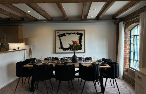 3BR Riverside Warehouse Loft - Foto 3